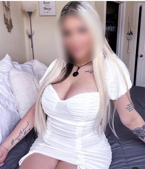 Ayperi, sex in Papakura - 9263