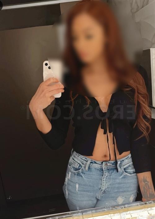 Brenoe, escort in Upper Riccarton - 10835