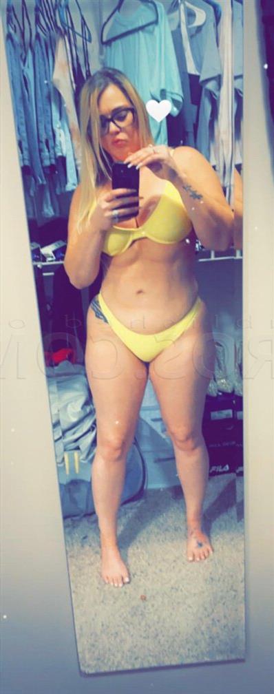 Cile, escort in Petone - 1211