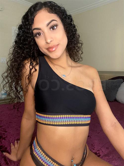 Gamila, escort in Highland Park - 7822