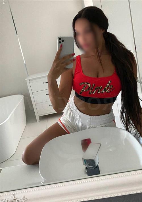 Escort Model Hanna Riikka, New Plymouth - 7027