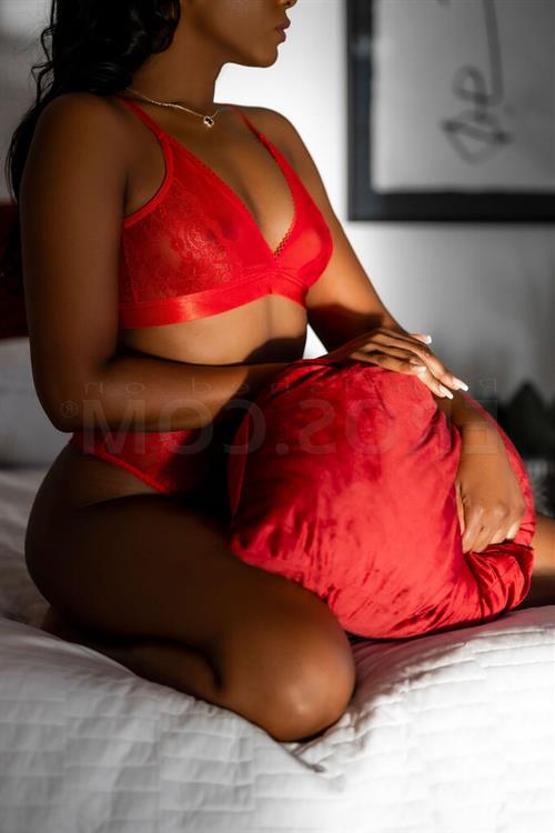 Kouresho, escort in Sydenham - 5081