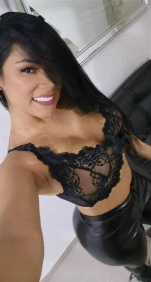 Escort Model Maroun, Invercargill - 6910