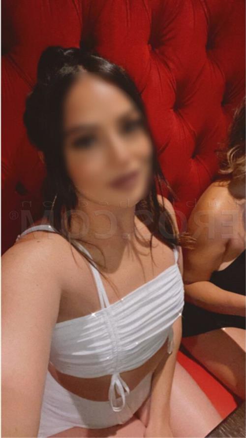 Escort Model Parivan, Lower Hutt - 5166