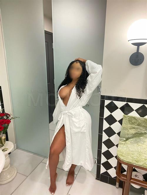 Escort Model Vewe, Petone - 16599