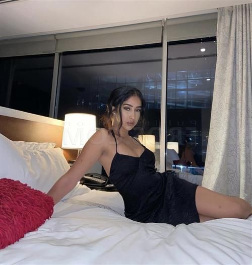 Escort Ziqi, Manurewa - 9689